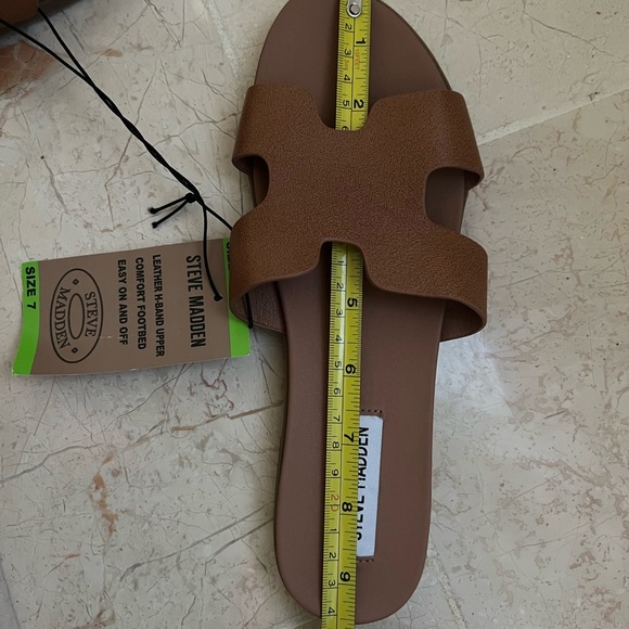 Steve Madden Sandals - Picture 3 of 3